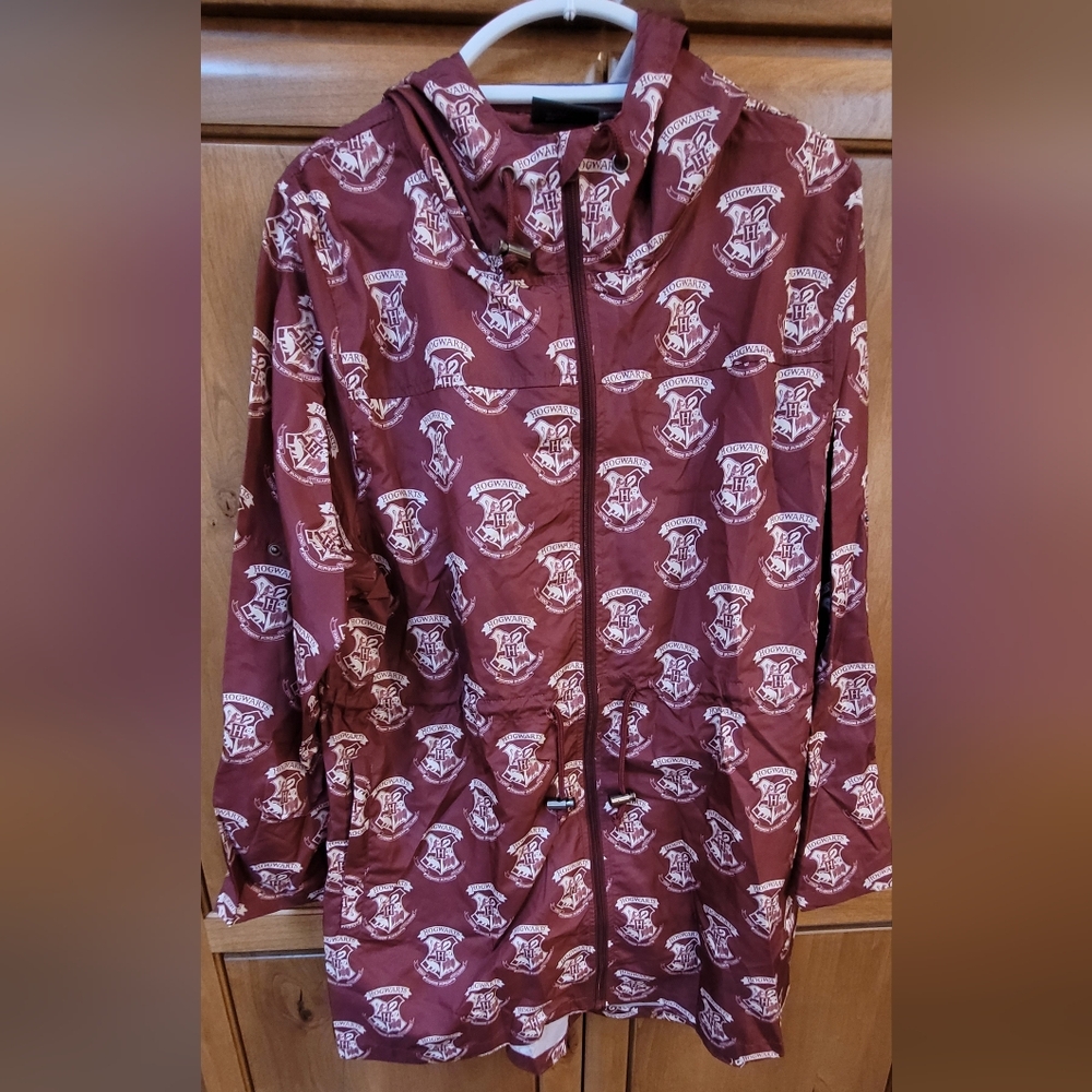 EUC | Harry Potter Hogwarts Rain Jacket